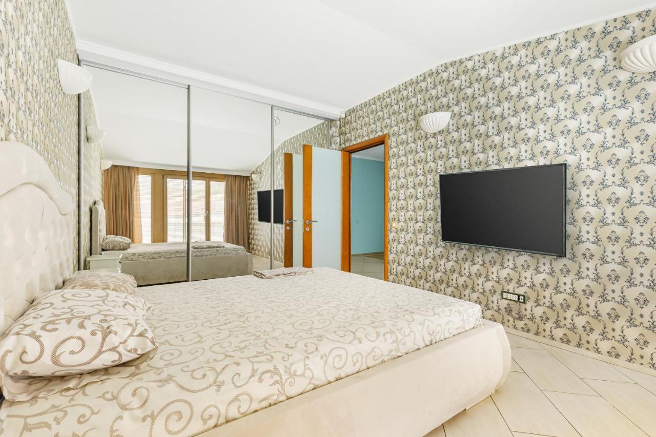 Deribasivska Cozy 4-Room Apartment Odessa Exterior foto